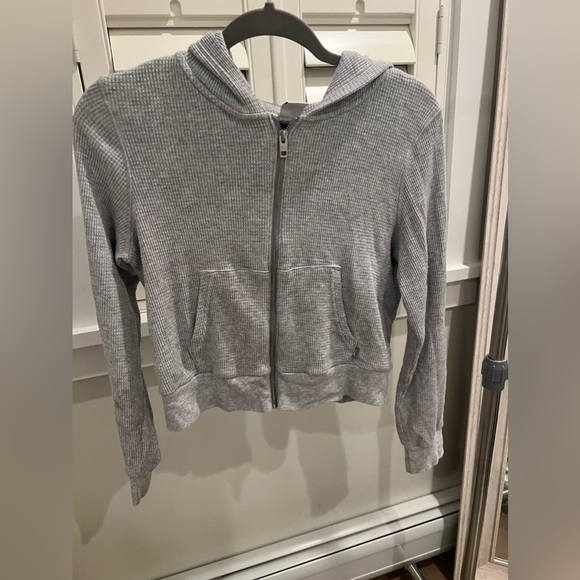 Aritzia TNA Cropped Hoodie - Picture 1 of 1